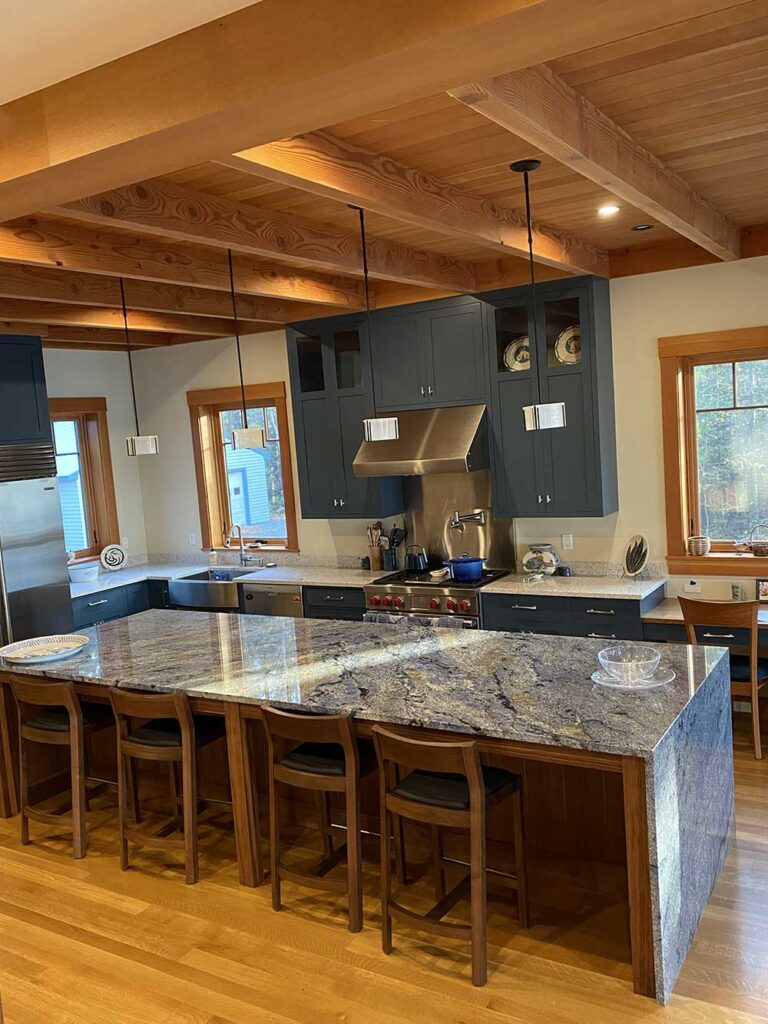 Kitchen with island